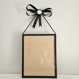 NWT Hobby Lobby Black Frame With  Bow Hook